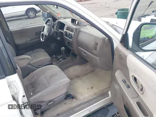 1998 Mitsubishi Montero Sport LS with VIN JA4MT31P3WP025054, listed as a IAAI auction lot 41880704 with 381,966 mi miles. Bid and sale history available at carsss.com. Image 5.