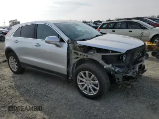 2019 Cadillac XT4 AWD Luxury with VIN 1GYFZBR44KF135140, listed as a Copart auction lot 83211944 with 39,589 mi miles and Salvage Title. Bid and sale history available at carsss.com. Image 4.