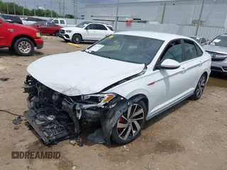 2021 Volkswagen Jetta S z VIN 3VW6T7BU2MM061165, wystawiony jako IAAI lot #42423828 z przebiegiem 41 603 mil mil oraz . Historia ofert i sprzedaży dostępna na DreamBid. Obrazek 2.