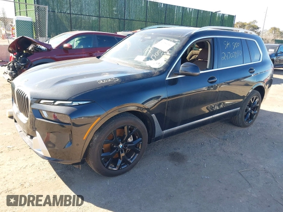 2023 BMW X7 xDrive40i z VIN 5UX23EM04P9P86560, wystawiony jako IAAI lot #41284910 z przebiegiem 13 661 mil mil oraz . Historia ofert i sprzedaży dostępna na DreamBid. Obrazek 2.