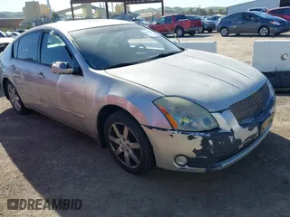 2004 Nissan Maxima SL with VIN 1N4BA41E84C861606, listed as a IAAI auction lot 41551767 with 233,476 mi miles. Bid and sale history available at carsss.com. Image 1.