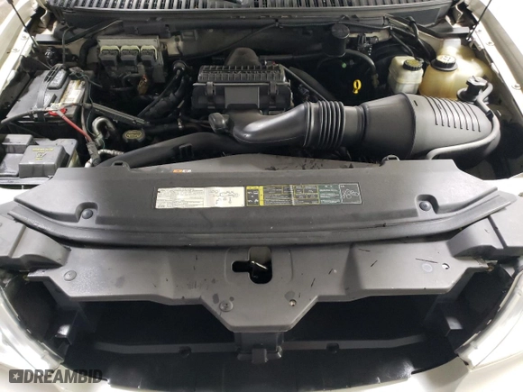 2005 Lincoln Navigator Luxury with VIN 5LMFU28545LJ24815, listed as a Copart auction lot 82611304 with 188,592 mi miles and Salvage Title. Bid and sale history available at carsss.com. Image 12.