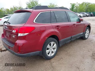 2011 Subaru Outback Limited Power Moon z VIN 4S4BRCLC5B3319395, wystawiony jako IAAI lot #42307548 z przebiegiem 177 302 mil mil oraz . Historia ofert i sprzedaży dostępna na DreamBid. Obrazek 4.