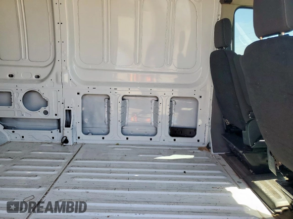 2023 Ford Transit Cargo z VIN 1FTBR3X84PKB10219, wystawiony jako Copart lot #60219385 z przebiegiem 83 059 mil mil oraz Szkoda całkowita • Salvage title. Historia ofert i sprzedaży dostępna na DreamBid. Obrazek 11.