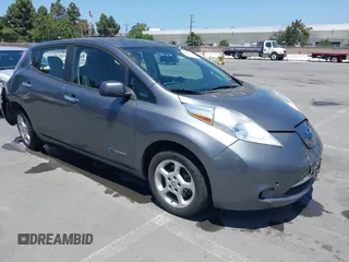 2014 Nissan LEAF SV z VIN 1N4AZ0CP9EC335871, wystawiony jako IAAI lot #42349976 z przebiegiem 84 759 mil mil oraz . Historia ofert i sprzedaży dostępna na DreamBid. Obrazek 1.