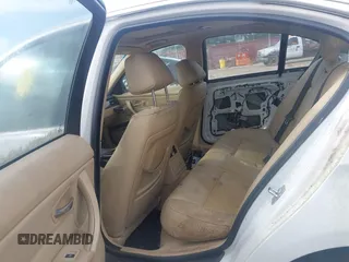2006 BMW 3 Series 330i с VIN WBAVB33526PS18608, выставлен на аукционе IAAI как лот 42521613 с пробегом Не указан миль и . История ставок и продаж доступна на DreamBid. Изображение 8.
