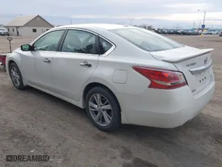 2013 Nissan Altima 2.5 SL with VIN 1N4AL3AP8DC140624, listed as a IAAI auction lot 41718089 with 127,089 mi miles. Bid and sale history available at carsss.com. Image 3.