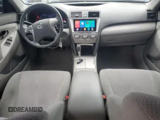 2010 Toyota Camry z VIN 4T1BF3EK0AU549366, wystawiony jako Copart lot #56641385 z przebiegiem 250 625 mil mil oraz Szkoda całkowita • Salvage title. Historia ofert i sprzedaży dostępna na DreamBid. Obrazek 8.