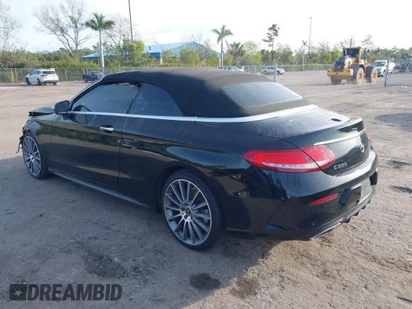 2018 Mercedes-Benz C 300 with VIN WDDWK4JB3JF728539, listed as a IAAI auction lot 41299075 with 88,438 mi miles and . Bid and sale history available at DreamBid. Image 3.