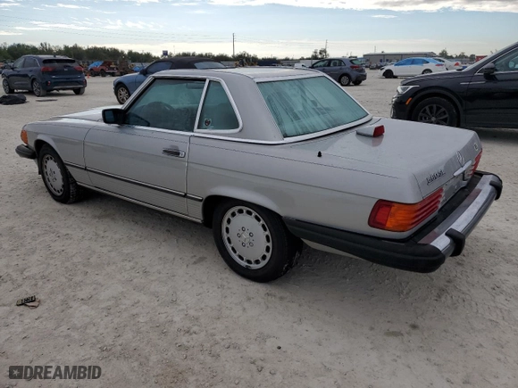 1987 Mercedes-Benz 560 Series 560SL with VIN WDBBA48D6HA074385, listed as a Copart auction lot 84098634 with NaN miles and Clean Title. Bid and sale history available at carsss.com. Image 2.