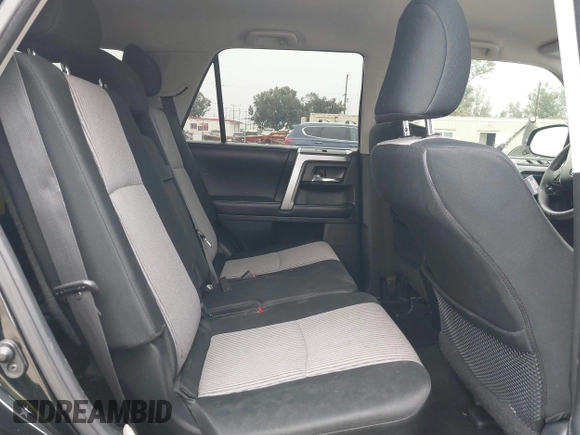 2017 Toyota 4Runner SR5 с VIN JTEZU5JR8H5159090, выставлен на аукционе IAAI как лот 42490310 с пробегом 60 546 миль миль и . История ставок и продаж доступна на DreamBid. Изображение 8.