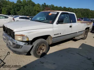 1996 Dodge Ram 1500 with VIN 3B7HC13Z8TM136081, listed as a Copart auction lot 70375444 with 256,275 mi miles and Salvage Title. Bid and sale history available at carsss.com. Image 1.
