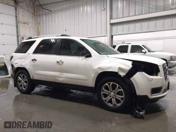2015 GMC Acadia SLT with VIN 1GKKVRKD5FJ231045, listed as a IAAI auction lot 41301311 with 170,691 mi miles. Bid and sale history available at carsss.com. Image 13.