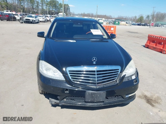 2011 Mercedes-Benz S-Class S 550 with VIN WDDNG7BB7BA398237, listed as a IAAI auction lot 41902655 with 144,321 mi miles. Bid and sale history available at carsss.com. Image 12.