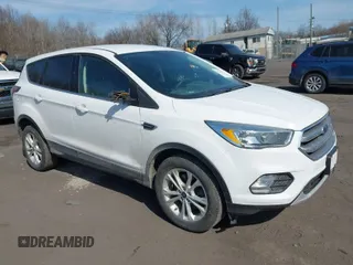 2017 Ford Escape SE with VIN 1FMCU9GD4HUB55262, listed as a IAAI auction lot 41792973 with 98,407 mi miles. Bid and sale history available at carsss.com. Image 1.