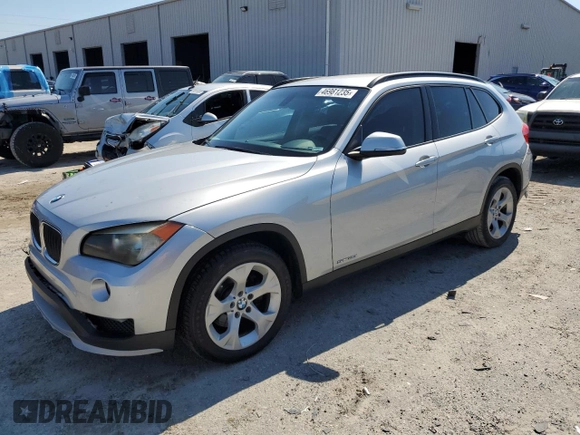 2015 BMW X1 sDrive28i with VIN WBAVM1C51FVZ94111, listed as a Copart auction lot 46981235 with 105,432 mi miles and Salvage Title. Bid and sale history available at carsss.com. Image 1.