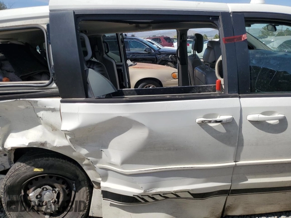 2011 Dodge Grand Caravan SXT with VIN 2D4RN4DGXBR778986, listed as a Copart auction lot 56469464 with Not Provided miles and Salvage Title. Bid and sale history available at DreamBid. Image 11.