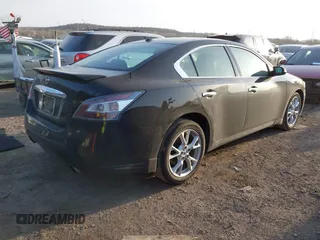 2012 Nissan Maxima SV z VIN 1N4AA5AP7CC858861, wystawiony jako IAAI lot #41804500 z przebiegiem 125 198 mil mil oraz . Historia ofert i sprzedaży dostępna na DreamBid. Obrazek 4.