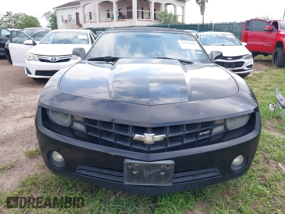 2013 Chevrolet Camaro LT z VIN 2G1FC3D30D9195545, wystawiony jako IAAI lot #41939266 z przebiegiem 112 053 mil mil oraz . Historia ofert i sprzedaży dostępna na DreamBid. Obrazek 6.