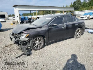 2014 Nissan Maxima SV z VIN 1N4AA5AP2EC496733, wystawiony jako Copart lot #75719424 z przebiegiem 141 671 mil mil oraz Szkody całkowita. Historia ofert i sprzedaży dostępna na DreamBid. Obrazek 1.