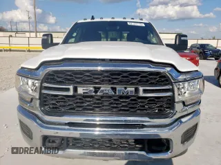 2024 Ram 2500 Tradesman with VIN 3C6UR5HL7RG282673, listed as a Copart auction lot 62127715 with 3,338 mi miles and Salvage title. Bid and sale history available at DreamBid. Image 5.