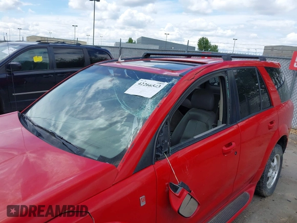 2005 Saturn VUE z VIN 5GZCZ634X5S813425, wystawiony jako IAAI lot #42266543 z przebiegiem Nie podano mil oraz . Historia ofert i sprzedaży dostępna na DreamBid. Obrazek 6.