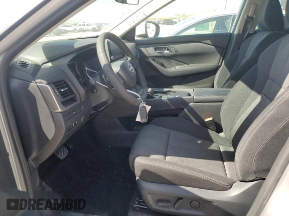 2025 Nissan Rogue SV with VIN 5N1BT3BA4SC808162, listed as a Copart auction lot 54365295 with 2,708 mi miles and Clean Title. Bid and sale history available at DreamBid. Image 7.
