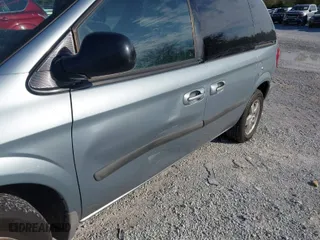 2006 Dodge Caravan SXT with VIN 1D4GP45R86B577853, listed as a IAAI auction lot 41695240 with 167,391 mi miles. Bid and sale history available at carsss.com. Image 6.