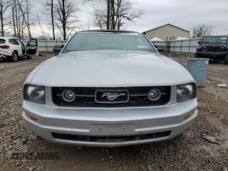 2007 Ford Mustang Deluxe with VIN 1ZVHT84N775223032, listed as a Copart auction lot 52597025 with 78,121 mi miles and Salvage Title. Bid and sale history available at carsss.com. Image 5.