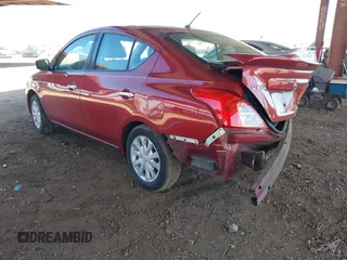 2016 Nissan Versa SV z VIN 3N1CN7AP0GL803653, wystawiony jako IAAI lot #41831764 z przebiegiem 109 149 mil mil oraz . Historia ofert i sprzedaży dostępna na DreamBid. Obrazek 3.