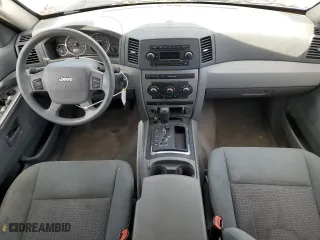 2007 Jeep Grand Cherokee Laredo with VIN 1J8GR48K27C681832, listed as a Copart auction lot 54306725 with 230,673 mi miles and Clean Title. Bid and sale history available at carsss.com. Image 8.