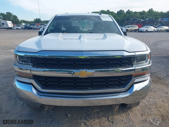 2018 Chevrolet Silverado 1500 LT with VIN 1GCVKREHXJZ314495, listed as a IAAI auction lot 40043813 with 158,597 mi miles. Bid and sale history available at carsss.com. Image 12.