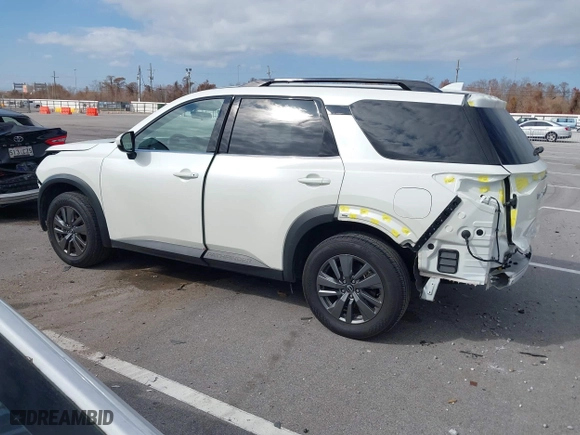 2024 Nissan Pathfinder SV with VIN 5N1DR3BA5RC256432, listed as a IAAI auction lot 41423829 with 17,676 mi miles. Bid and sale history available at carsss.com. Image 15.