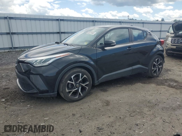2022 Toyota C-HR XLE z VIN NMTKHMBX8NR141470, wystawiony jako Copart lot #55233465 z przebiegiem 35 900 mil mil oraz Szkoda całkowita • Salvage title. Historia ofert i sprzedaży dostępna na DreamBid. Obrazek 1.
