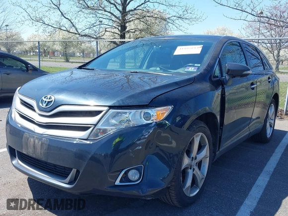 2015 Toyota Venza XLE with VIN 4T3BK3BB1FU117285, listed as a IAAI auction lot 41995884 with 106,237 mi miles. Bid and sale history available at carsss.com. Image 17.