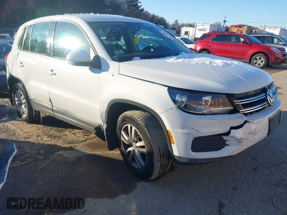 2013 Volkswagen Tiguan SE z VIN WVGBV3AX3DW608410, wystawiony jako IAAI lot #41397876 z przebiegiem 119 867 mil mil oraz . Historia ofert i sprzedaży dostępna na DreamBid. Obrazek 1.