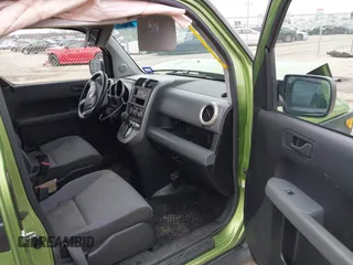 2008 Honda Element LX with VIN 5J6YH18398L010675, listed as a IAAI auction lot 41566100 with 132,876 mi miles and . Bid and sale history available at DreamBid. Image 5.