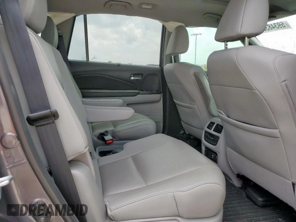 2021 Honda Pilot Elite with VIN 5FNYF6H09MB051707, listed as a Copart auction lot 59348355 with 100,000 mi miles and Salvage title. Bid and sale history available at DreamBid. Image 11.