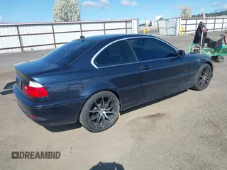 2006 BMW 3 Series 325Ci with VIN WBABD33446PL08864, listed as a IAAI auction lot 42078036 with 146,880 mi miles. Bid and sale history available at carsss.com. Image 4.