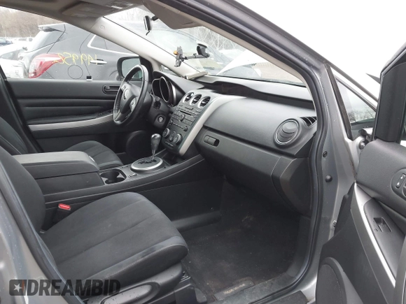 2011 Mazda CX-7 i Sport with VIN JM3ER2B56B0366135, listed as a IAAI auction lot 41848680 with 149,952 mi miles. Bid and sale history available at carsss.com. Image 5.