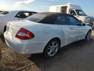 2007 Mercedes-Benz CLK 350 with VIN WDBTK56F17F220687, listed as a Copart auction lot 83498954 with 91,527 mi miles and Salvage Title. Bid and sale history available at DreamBid. Image 3.