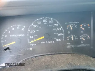 1999 GMC Yukon with VIN 1GKEK13R3XJ757466, listed as a Copart auction lot 75750884 with 270,768 mi miles and Salvage Title. Bid and sale history available at carsss.com. Image 9.