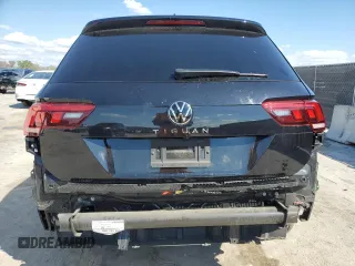 2023 Volkswagen Tiguan S z VIN 3VVRB7AX7PM039327, wystawiony jako Copart lot #47097135 z przebiegiem 24 230 mil mil oraz Szkoda całkowita • Salvage title. Historia ofert i sprzedaży dostępna na DreamBid. Obrazek 6.
