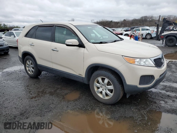 2011 Kia Sorento LX with VIN 5XYKTCA17BG014936, listed as a Copart auction lot 51420305 with 190,082 mi miles and Clean Title. Bid and sale history available at DreamBid. Image 4.