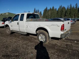 2006 Ford Super Duty F-250 XL with VIN 1FTSX21P06EC40690, listed as a Copart auction lot 44842845 with 199,100 mi miles and Clean Title. Bid and sale history available at carsss.com. Image 2.