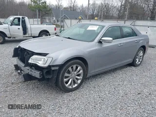 2018 Chrysler 300 Limited with VIN 2C3CCAKG3JH302274, listed as a IAAI auction lot 41802173 with 89,962 mi miles. Bid and sale history available at carsss.com. Image 18.