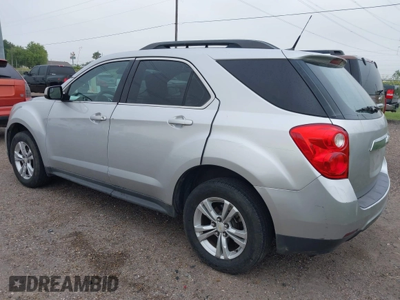 2013 Chevrolet Equinox LT z VIN 2GNALDEK9D1130874, wystawiony jako IAAI lot #42202955 z przebiegiem 156 259 mil mil oraz . Historia ofert i sprzedaży dostępna na DreamBid. Obrazek 3.