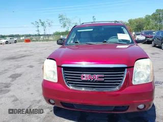 2011 GMC Yukon XL SLT with VIN 1GKS2KE37BR118843, listed as a IAAI auction lot 41983870 with 236,029 mi miles. Bid and sale history available at carsss.com. Image 12.