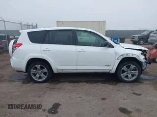 2009 Toyota RAV4 Sport with VIN JTMBK32V59D002281, listed as a IAAI auction lot 40781157 with 169,733 mi miles. Bid and sale history available at carsss.com. Image 13.