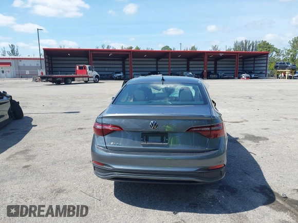 2024 Volkswagen Jetta S with VIN 3VW5M7BU2RM074403, listed as a IAAI auction lot 42215635 with 2,483 mi miles and . Bid and sale history available at DreamBid. Image 16.